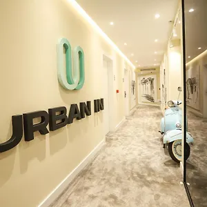Urbanin & تيرانا