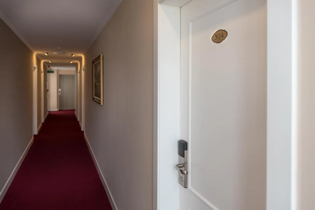 Keit Hotel Тирана